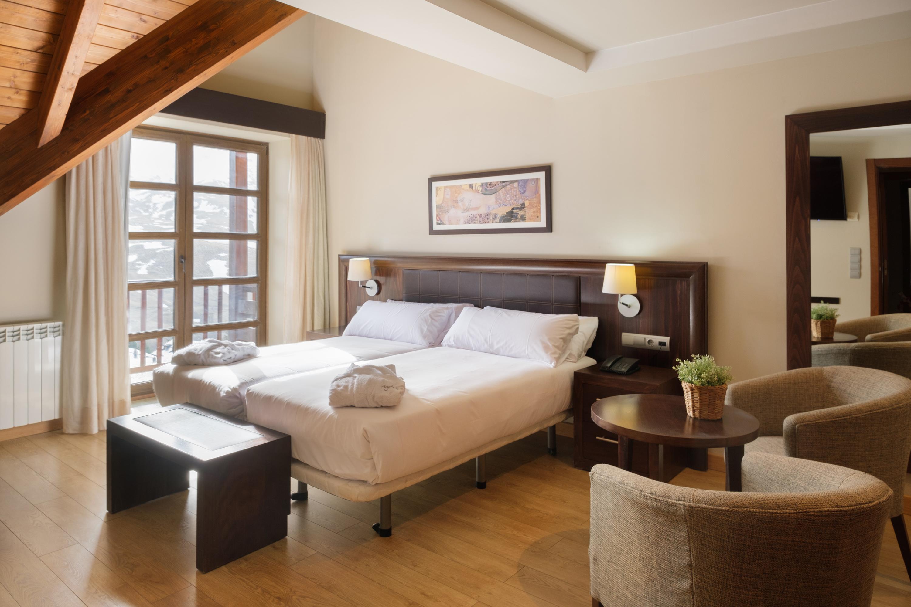 Hotel Snoe Aragon Hills Formigal Esterno foto