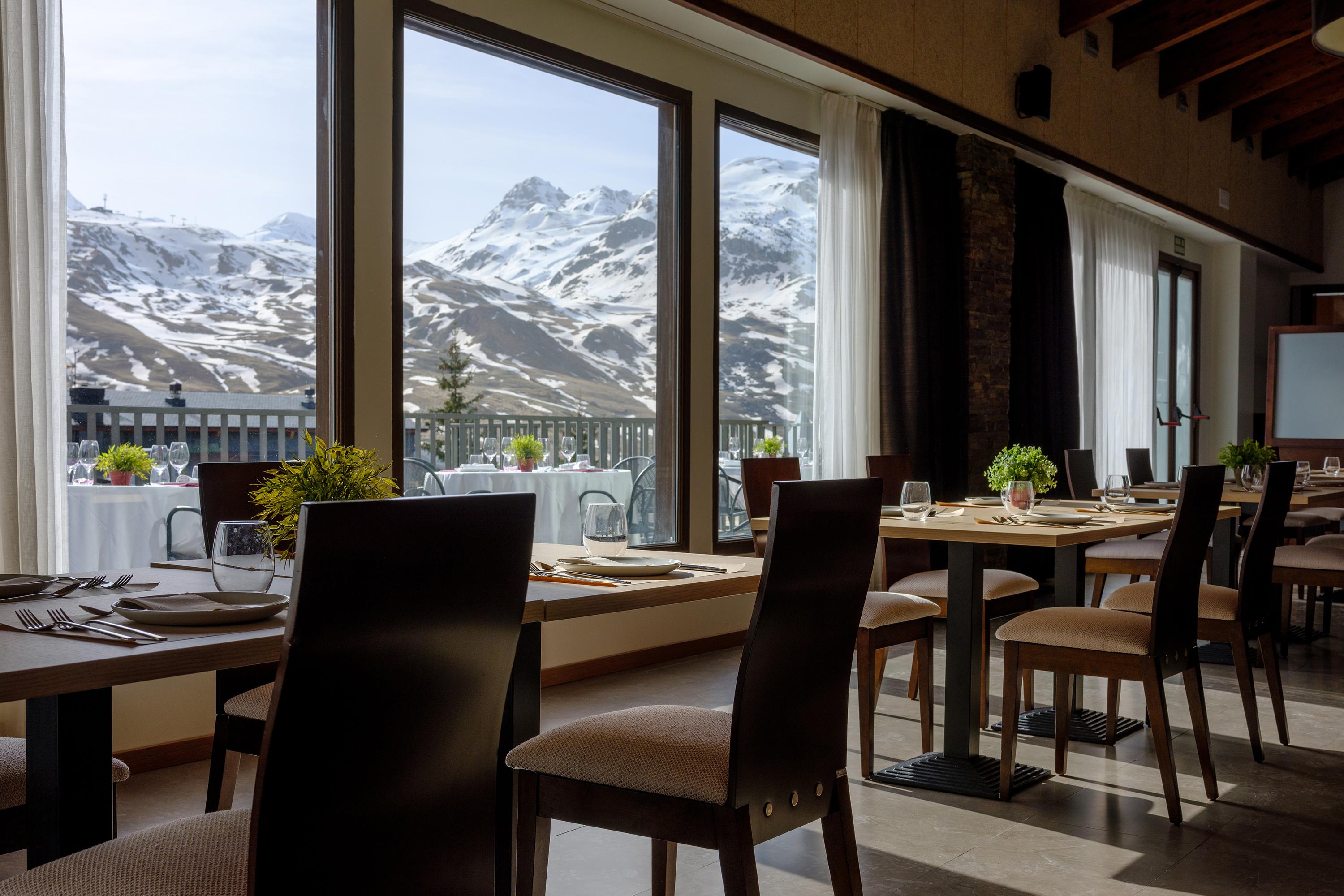 Hotel Snoe Aragon Hills Formigal Esterno foto